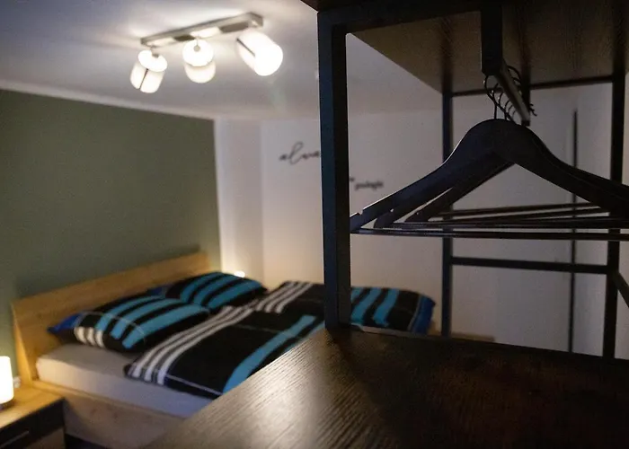 Mitten In * Saarburg