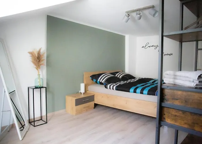 Mitten In * Saarburg